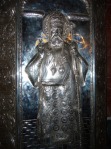 Sfantul Nectarie, racla de argint cu flacari
